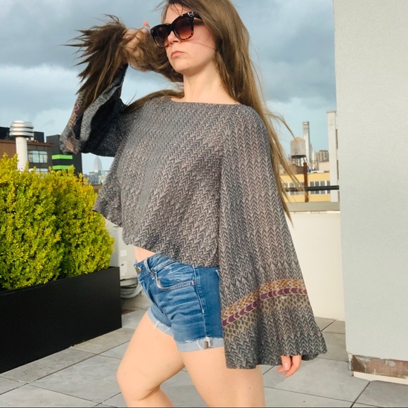 Free People Geometric Abstract Chevron Boatneck Statement Flare Bell Sleeve Top - Picture 5 of 16